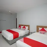 Oyo 616 Express Inn