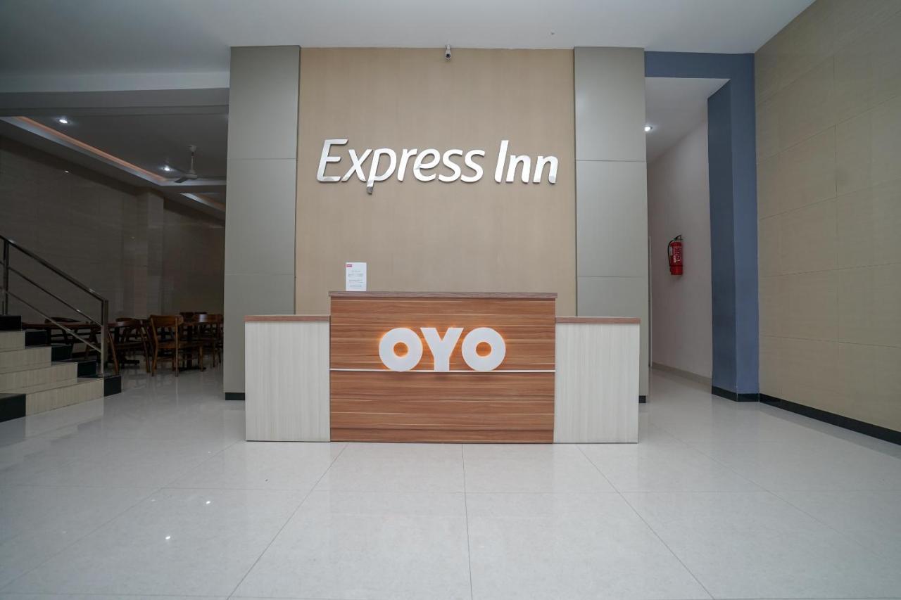 Hotel Oyo 616 Express 2*