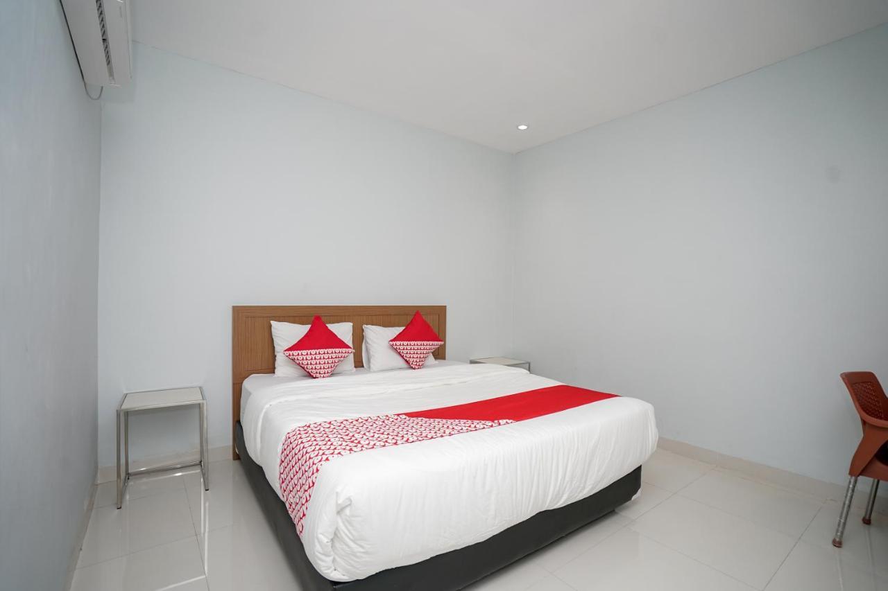 Oyo 616 Express Hotel
